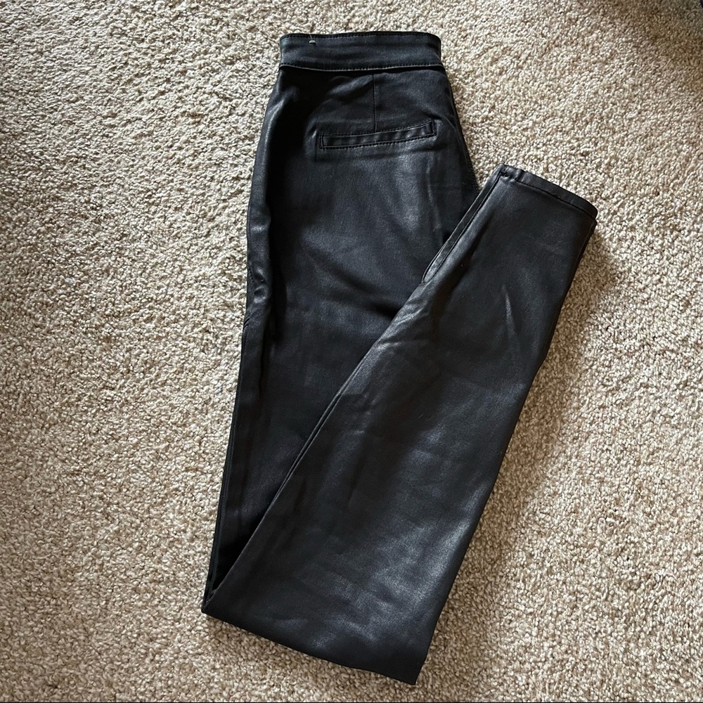 Calvin Klein Faux leather skinny pants 🔥🔥🔥 size 25